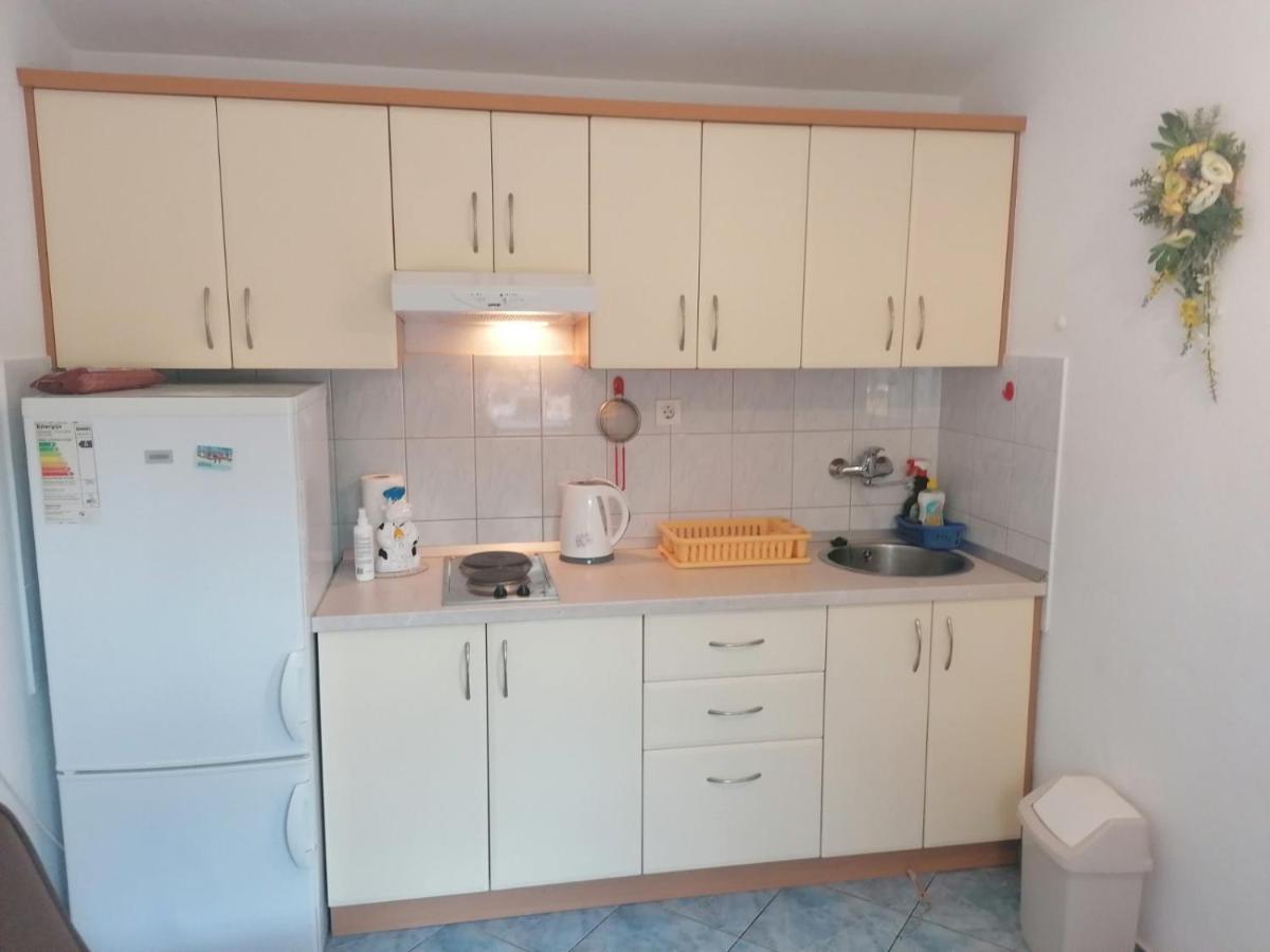 Vinka Apartments Seget Vranjica Exterior foto