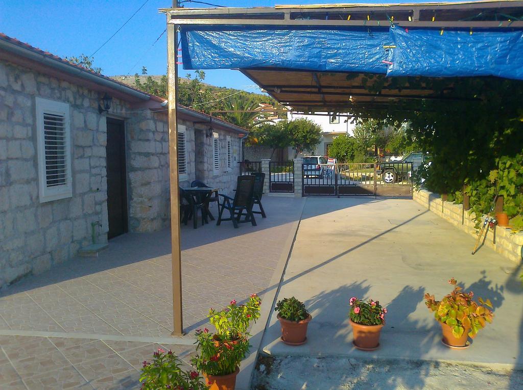 Vinka Apartments Seget Vranjica Exterior foto